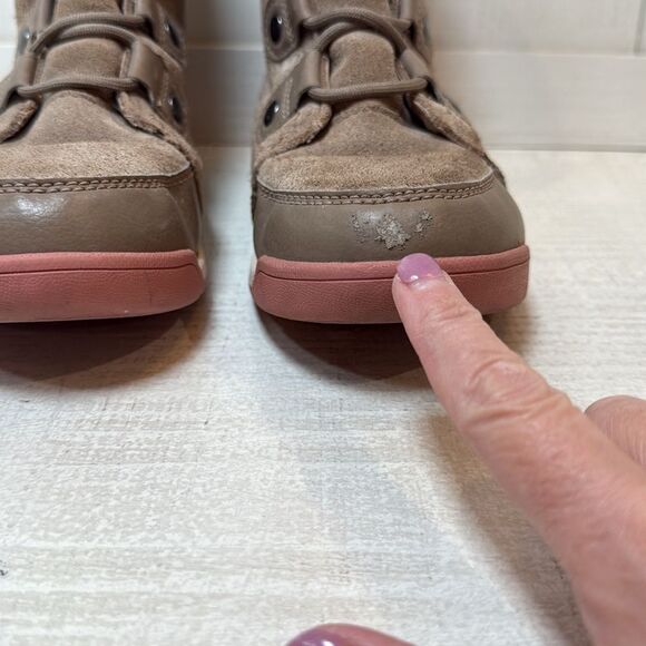 Sorel Unisex Kids Whitney II Suede Boots Size 4 - Picture 3 of 16